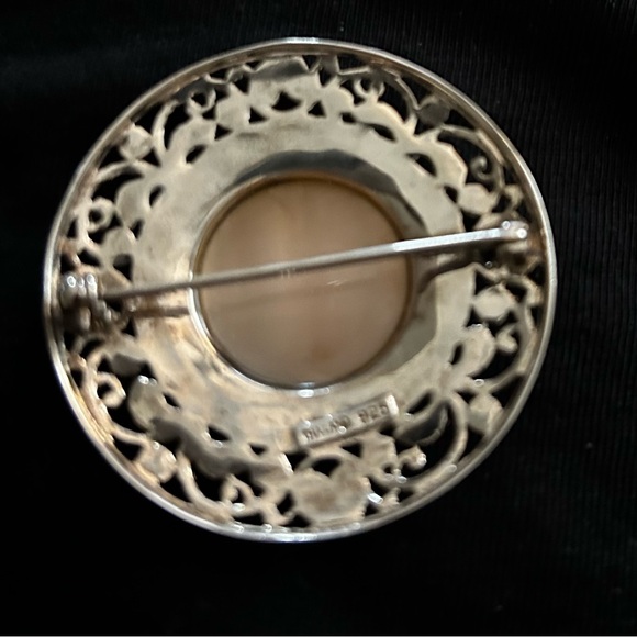 Sterling Silver Mother of Pearl & Marcasite  brooch - Picture 2 of 2